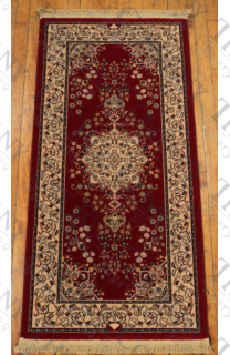 Royalty Red Medallion (2'2"x4'7")